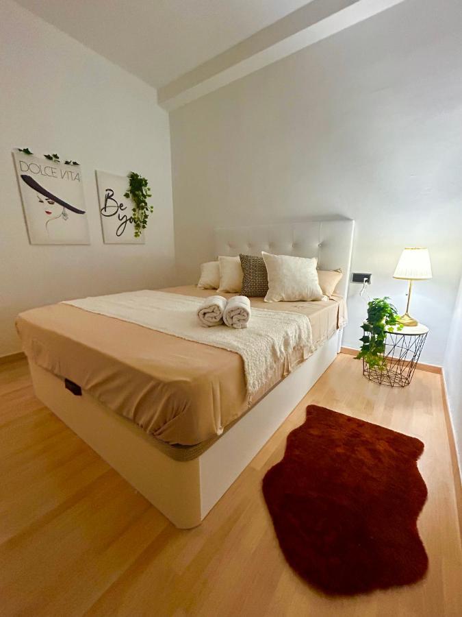 Room Con Bano Privado Sagrada Familia Barselona Dış mekan fotoğraf